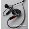 Armature Banlance Hibrida dengan Earphone In-ear Dinamis